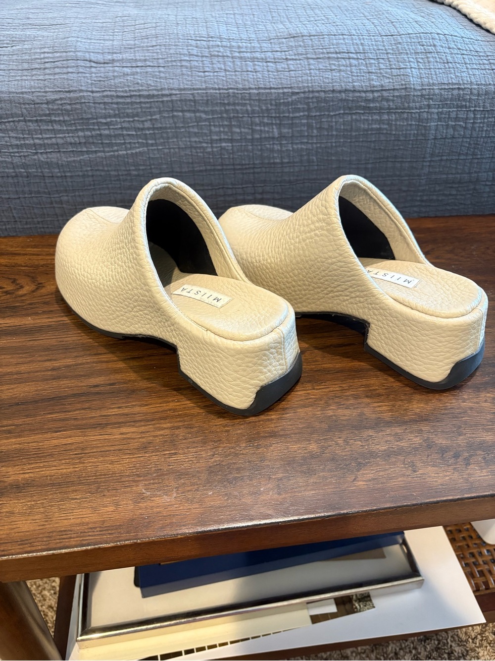 Funky, Modern Women’s Miista Cream Pebbled Leather Slip-On Clogs - Picture 4 of 6